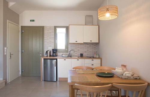 Agrilos Apartment | Callisto Seaside Dione Suite