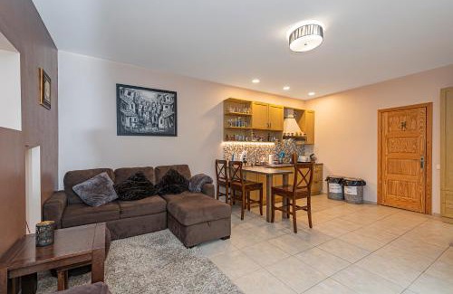 Kaunas Apartment | Calm and private apartment by Polo Apartments