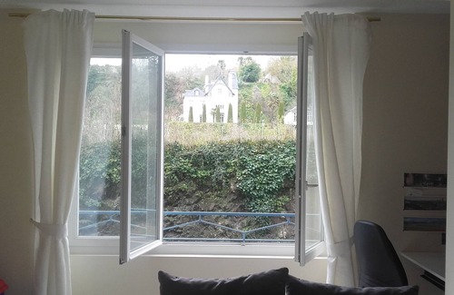 Morlaix Apartment | Calm and serene Breton