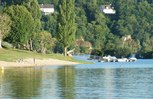 Saint-Sulpice-les-Feuilles House | Calme et Detente AU Bord DE LA Piscine