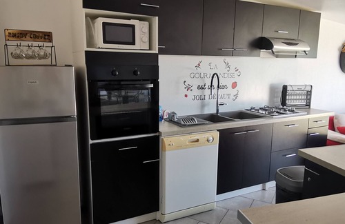 LʼAiguillon-sur-Mer House | Calm house with AC, WIFI, garden and view of the Lay