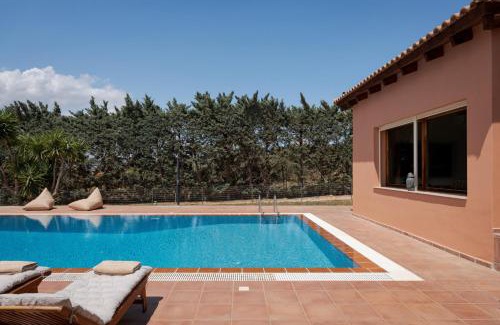 Kalyvia Thorikou Villa | Calm Retreat Villa Lagonisi