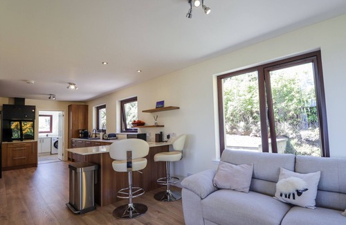 Drumchork Cottage | CALMDALE, pet friendly, with open fire in Poolewe