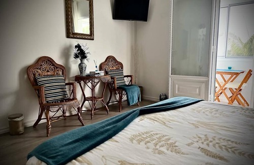 Caloura House | Caloura Water Accommodation