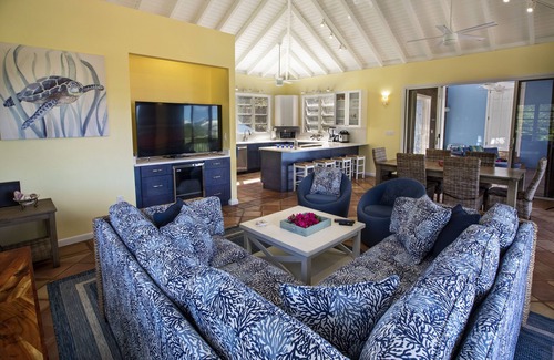 Estate Frenchman Bay Villa | CalypsoBlu: Updated 3 bedroom villa - pool, near beach with ocean view.