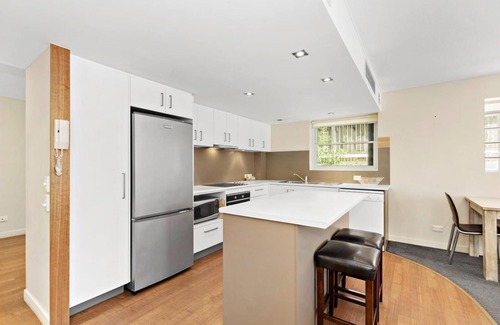 Maroochydore Apartment | Camargue Beachfront Apartments