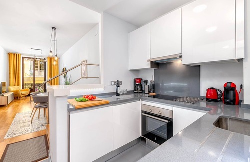 Centro Apartment | Camas - Holiday apartment Malaga City