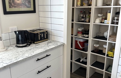 Cambridge House | Cambridge Cottage - the perfect, pet friendly location!