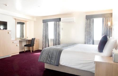 Brighouse Hotel | Cambridge Hotel Waterfront
