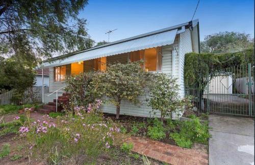 Medina House | Camellia Cottage - PET FRIENDLY - Kwinana