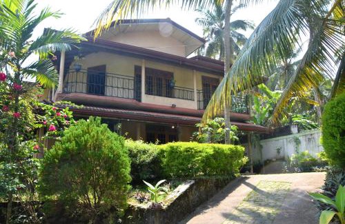 Kalagedihena House | Camellia Green