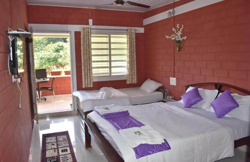 Madikeri Bed & Breakfast | Camp coorg estate homestay