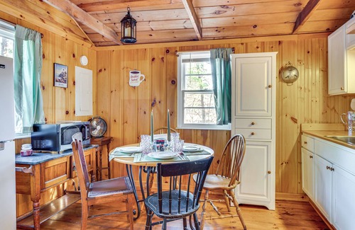 Waterboro Cabin | 'Camp Crescendo' Rustic Waterboro Cabin By Lake