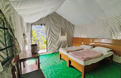 Sirala Hotel | Camp High 5 Jayalgarh