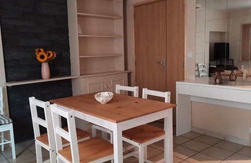 Saint-Martin-de-Bromes Apartment | Campaneta