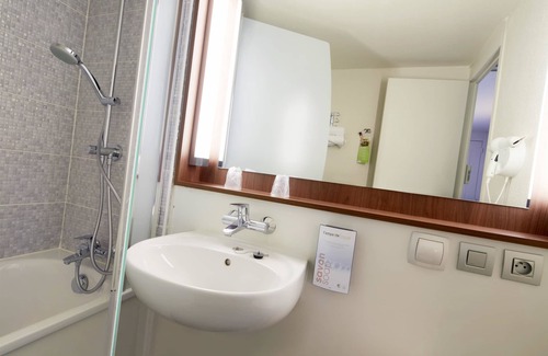 Marsannay-la-Cote Hotel | Campanile Dijon Marsannay