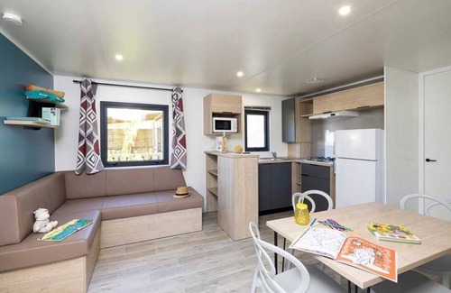 Montpon-Menesterol House | Camping 3 étoiles - Piscine - ccba0b0