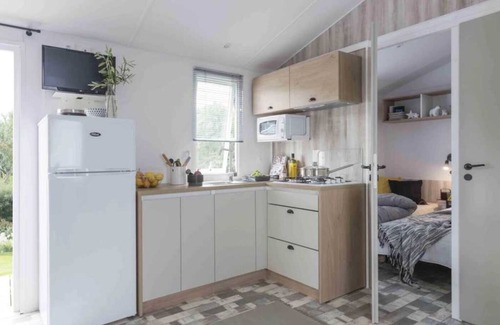 Montpon-Menesterol House | Camping 3 étoiles - Piscine - ccbabgi