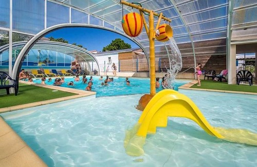 La Faute-sur-Mer House | Camping 4 étoiles - Piscine - eei0ff