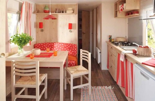 Monceaux-sur-Dordogne House | Camping 4 étoiles - ef0bia