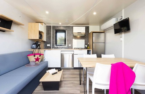 Thegra House | Camping 4 étoiles - Piscine - eeicab