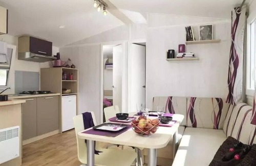 Loudeac House | Camping Aquarev* - COTTAGE LOUISIANE (PRM) - 2 Bedrooms 4 people
