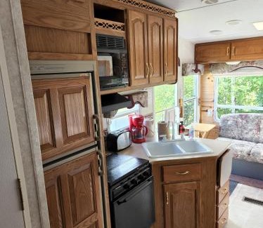 La Matapedia Regional County Municipality Other | Camping Beaurivage 1- Pret à camper entièrement équipée pour 6 personnes