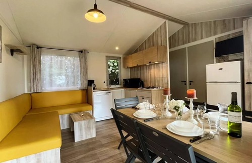 Saint-Bonnet-le-Chateau House | Camping de la Belle Etoile * - Mobilhome Nirvana Great comfort 3 bedrooms terrace 6 people