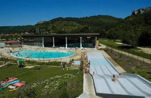 Ornans House | Camping Ecologique la Roche d'Ully* - Le Thuyé Comtois 3 Rooms 4 People