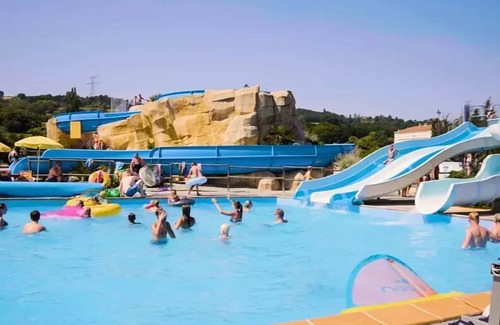 Chateauneuf-de-Galaure House | Camping Le Château de Galaure* - Comfort XL 3-room mobile home 4 adults + 2 children
