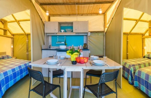 Colà Di Lazise RV Rental | Camping le Palme - Campground