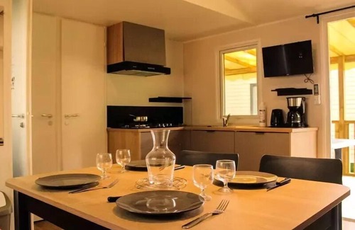 Alrance House | Camping Les Cantarelles * - Mobil home Comfort - 3 bedrooms - Lake view 6 people