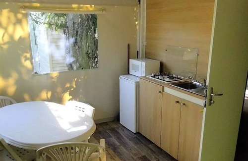 Ribes House | Camping Les Châtaigniers * - Mobile home Tithome 3 rooms 4 people Without bathroom