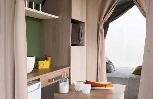 Ars-en-Re House | Camping Romanée Le Campiotel des Dunes * - COMFORT tent - 2 bedrooms - without toilets 4 people