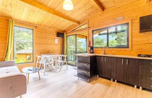 La Salle-en-Beaumont House | Campsite Le Champ Long* - 3-room lodge tent for 5 people without sanitary facilities