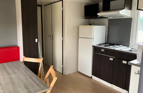 Argenton-sur-Creuse House | Campsite Les Chambons * - Mobil-Home Classic (2 bedrooms) 5 people