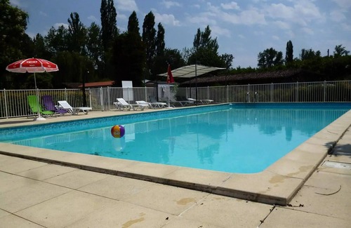 Moncrabeau House | Campsite Le Mouliat * - Mobile home 2 bedrooms O'hara 26m2, integrated outdoor terrace 4 people