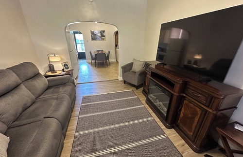 Racine House | Campus Cove on College Hill