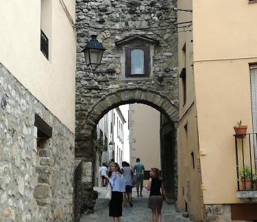 Besalu House | Can Teixidor
