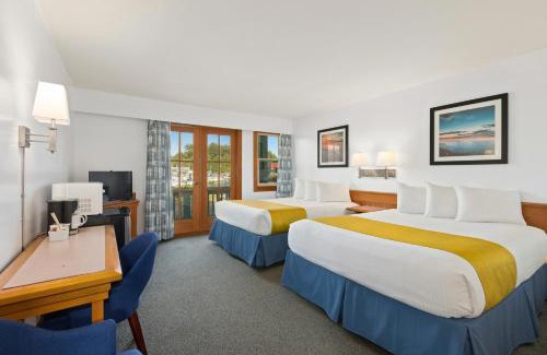 Ucluelet Resort | Canadian Princess Lodge & Marina