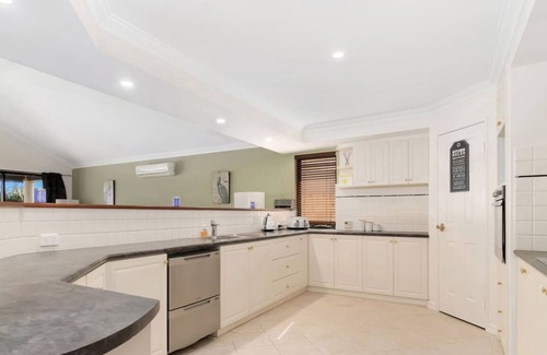 South Yunderup House | Canal Elegance in Yunderup