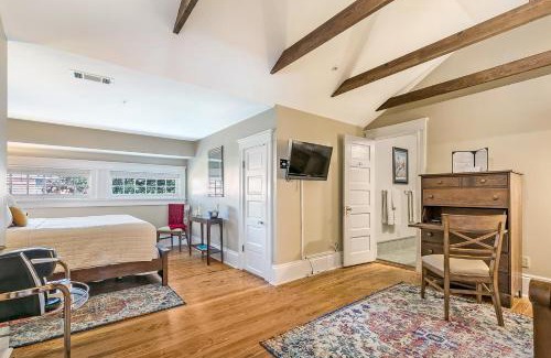 Mid-City Bed & Breakfast | Canal Street Inn