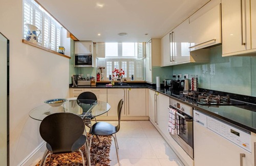 Little Venice Villa | Canal Villa in Little Venice, London - Central London: Canal Villa & Garden
