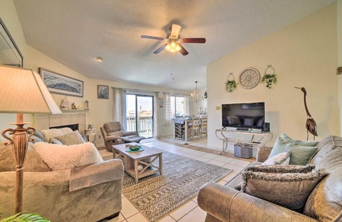 Corpus Christi Apartment | Canalfront Retreat with Dock, Hot Tub and Pool Access!