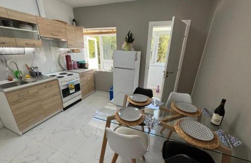 Neos Marmaras Apartment | Candi central apartments