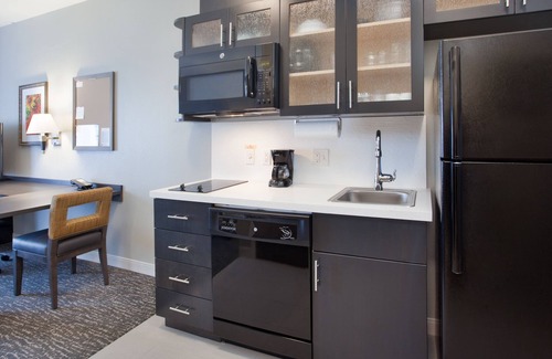 Grand Island Hotel | Candlewood Suites Grand Island by IHG