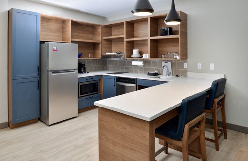 Joliet Hotel | Candlewood Suites Joliet Southwest by IHG