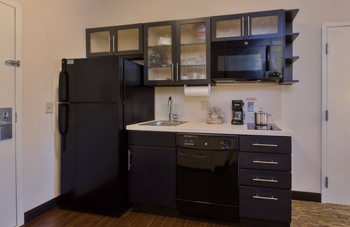 Riverside Crossing Hotel | Candlewood Suites Tucson by IHG