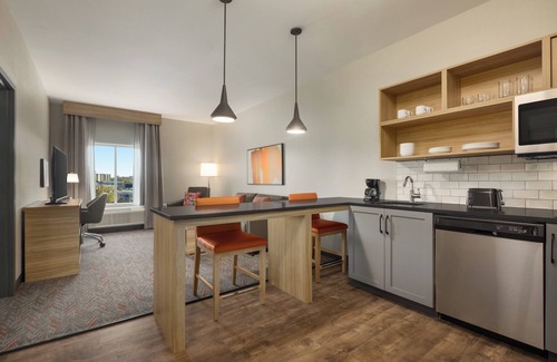 Lawrenceville Hotel | Candlewood Suites Lawrenceville Princeton by IHG