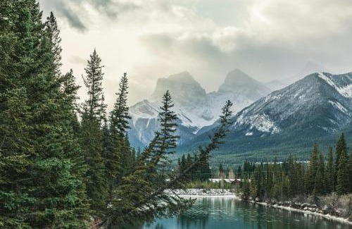 Town Centre Apartment | Canmore Cabin by Canadian Rockies Vacation Rentals